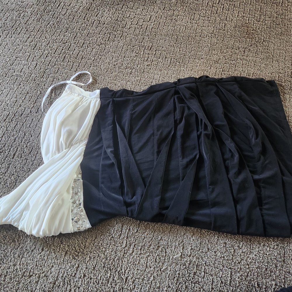 Elegant Black and White Strapless Dress